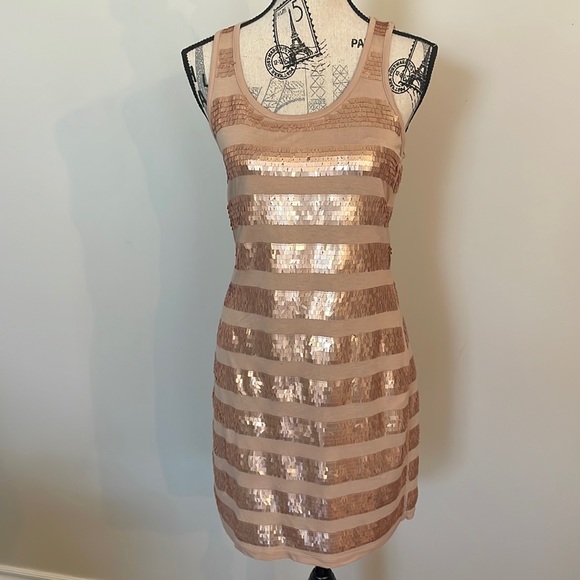 MICHAEL KORS GOLD SEQUENCE DRESS - Picture 1 of 6
